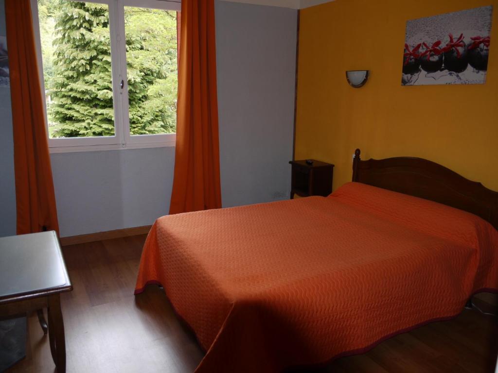 Hotel Le Castelet Ax-les-Thermes Pokoj fotografie